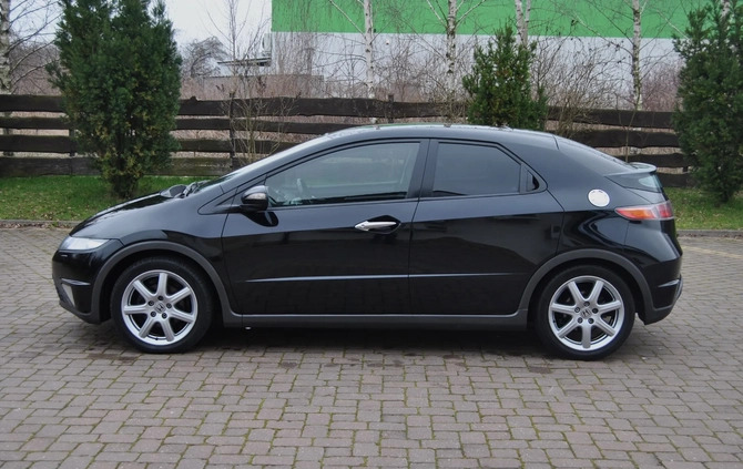 Honda Civic cena 20900 przebieg: 221000, rok produkcji 2007 z Krzeszowice małe 172